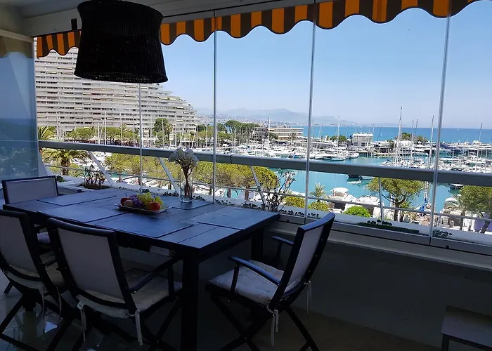 At Commodoro Appartement Villeneuve-Loubet